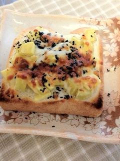 ほっこり❤さつま芋チーズトースト-レシピのメイン写真