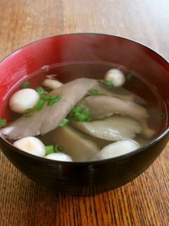 ランチに!ひらたけ手まり麩のすまし汁-レシピのメイン写真
