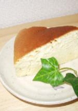HoneyBee豆乳でヘルシー・cafeなチーズスフレケーキ-レシピのメイン写真