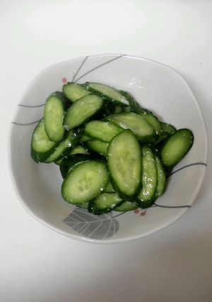塩麹のキュウリ漬け-レシピのメイン写真