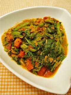 ほうれん草の形が残っているカレー-レシピのメイン写真