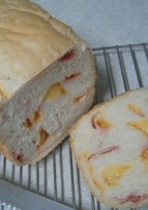ＨＢで作る、ベーコンチーズパン-レシピのメイン写真