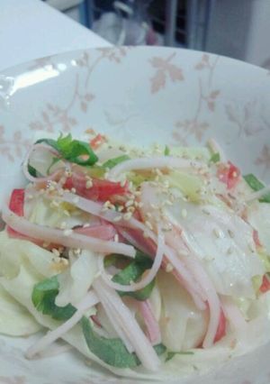 キャベツとかにかまの梅肉蒸しサラダ-レシピのメイン写真