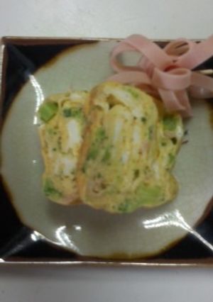 ブロッコリー入り卵焼き-レシピのメイン写真