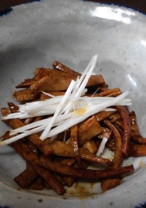 干豆腐の細切りみそ炒め-レシピのメイン写真