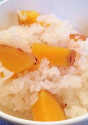 優しい味♪ 田舎のさつまいもおこわ-レシピのメイン写真