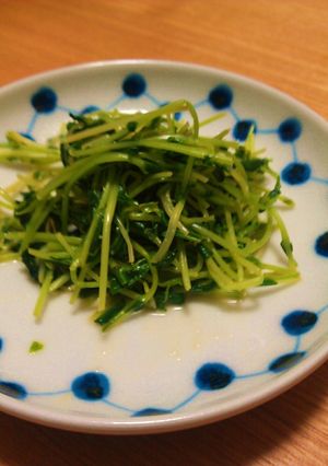 簡単豆苗オイスターソース炒めレストラン風-レシピのメイン写真
