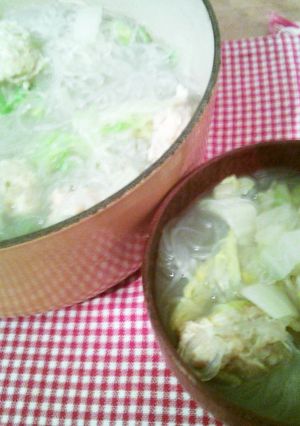 白菜と春雨のヘルシー鶏団子スープ♪-レシピのメイン写真