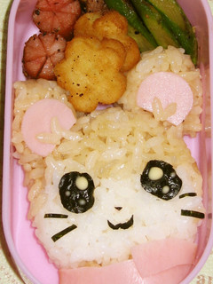 キャラ弁♪ハム太郎のマフラーちゃん-レシピのメイン写真