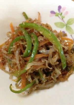 味付けポン酢だけ。ピーマン人参じゃこ炒め-レシピのメイン写真