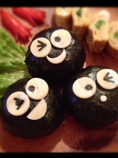 **キャラ弁**まん丸ニコニコおにぎり-レシピのメイン写真