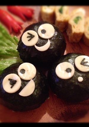 *＊キャラ弁*＊まん丸ニコニコおにぎり-レシピのメイン写真