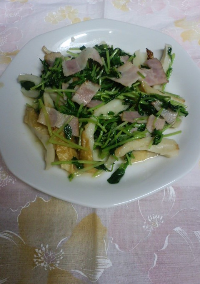 豆苗＆ちくわ＆ベーコンの白だし炒め-レシピのメイン写真