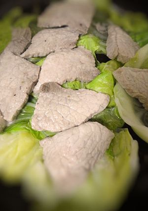 簡単主菜★豚肉とキャベツのワイン蒸し-レシピのメイン写真