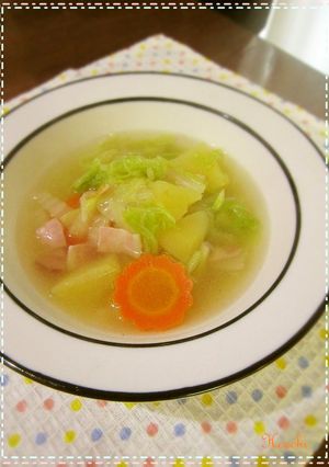 白菜・じゃが芋・人参のスープ♪鶏がら味-レシピのメイン写真