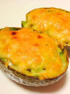 アボカドのツナチーズ焼き-レシピのメイン写真