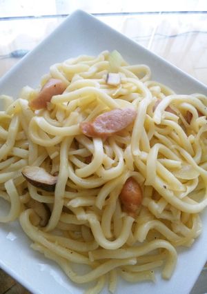 簡単☆我が家のめんつゆ焼きうどん☆ランチ-レシピのメイン写真