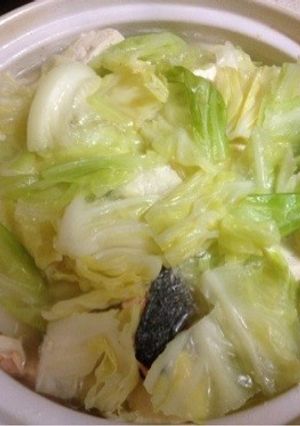 野菜と鶏と鮭の鍋-レシピのメイン写真
