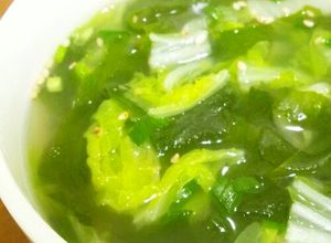 白菜とワカメのあっさり生姜スープ-レシピのメイン写真