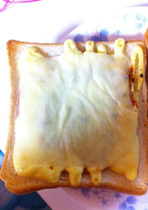 ピリ辛!!七味チーズトースト♥-レシピのメイン写真