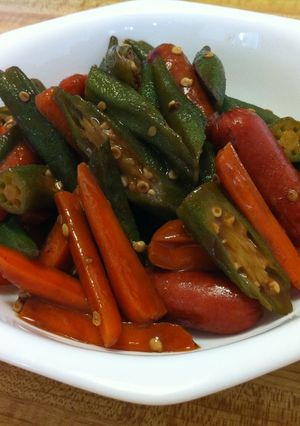 おくらとウインナーのカレーハニー炒め-レシピのメイン写真