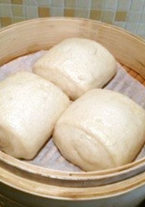 朝食~豆乳に中華饅頭(マントウ)-レシピのメイン写真