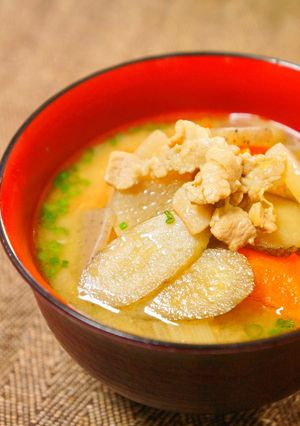 具材たっぷり基本の豚汁-レシピのメイン写真