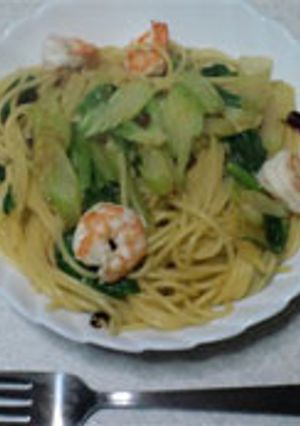 エビとセロリのペペロンチーノパスタ-レシピのメイン写真