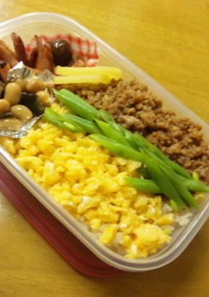 鶏と卵のそぼろ弁当-レシピのメイン写真