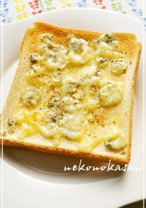 ブルーチーズ＊マヨトースト♫-レシピのメイン写真