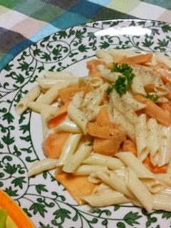 柿とソートパスタのサラダ-レシピのメイン写真