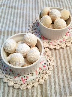 クリスマス☆さくほろ♪練乳スノーボール-レシピのメイン写真