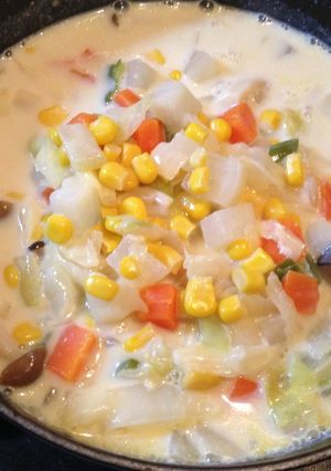 体が温まる野菜いっぱいヘルシー豆乳スープ-レシピのメイン写真