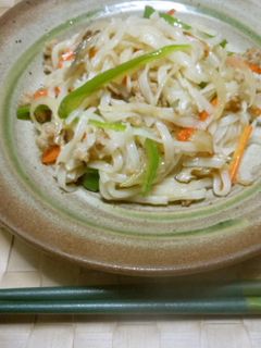 残り野菜で✿もちもち焼きビーフン-レシピのメイン写真