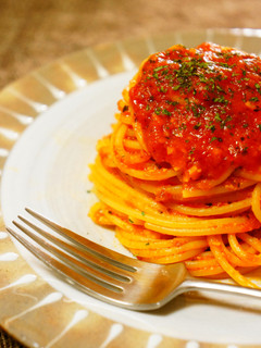 シンプルなトマトソースのパスタ-レシピのメイン写真
