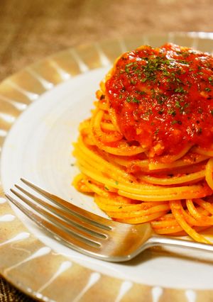 シンプルなトマトソースのパスタ-レシピのメイン写真