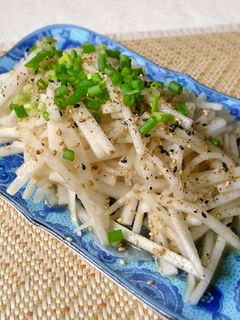 味がバシっと決まる!ナムル風大根サラダ-レシピのメイン写真