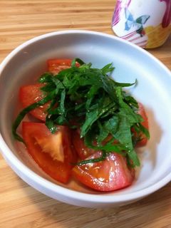 カンタン♪トマトとしそのサラダ-レシピのメイン写真