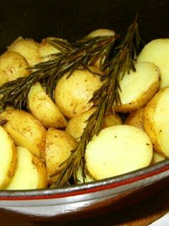 STAUBでジャガイモの蒸し焼き-レシピのメイン写真