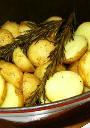 STAUBでジャガイモの蒸し焼き-レシピのメイン写真