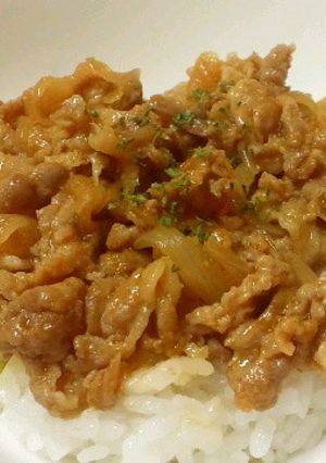 豚肉柔らか★ケチャオイソースの洋風豚丼♪-レシピのメイン写真