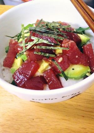 マグロとアボカドとろろ丼-レシピのメイン写真