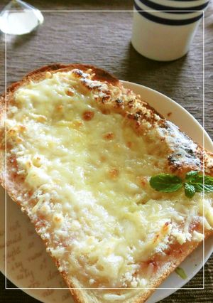 ジャム＊アーモンドチーズトースト-レシピのメイン写真