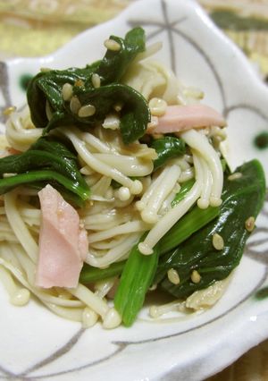 ほうれん草・えのき茸と魚肉ソの胡麻絡め-レシピのメイン写真