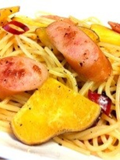 さつまいもとソーセージのペペロンチーノ-レシピのメイン写真