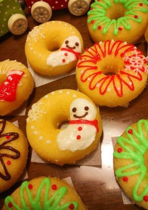 クリスマスに可愛いデコレーションドーナツ-レシピのメイン写真