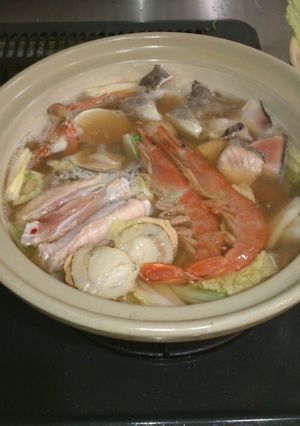 鶏肉と海鮮の寄せ鍋-レシピのメイン写真
