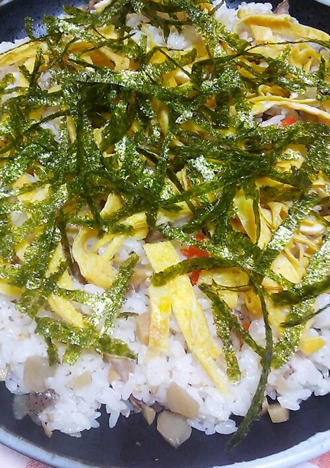 筑前煮のちらし寿司(⌒‐⌒)-レシピのメイン写真
