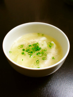簡単昼ごはん☆水餃子スープ!!!!-レシピのメイン写真