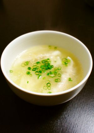 簡単昼ごはん☆水餃子スープ！！！！-レシピのメイン写真
